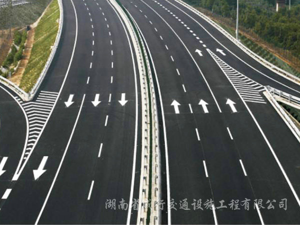 高速公路標(biāo)線(xiàn)