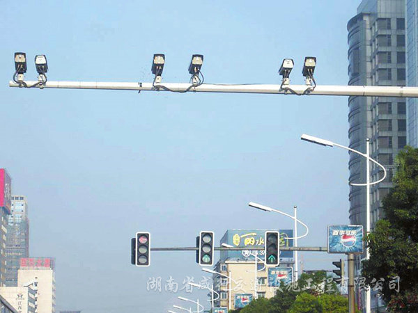 交通違章電子眼